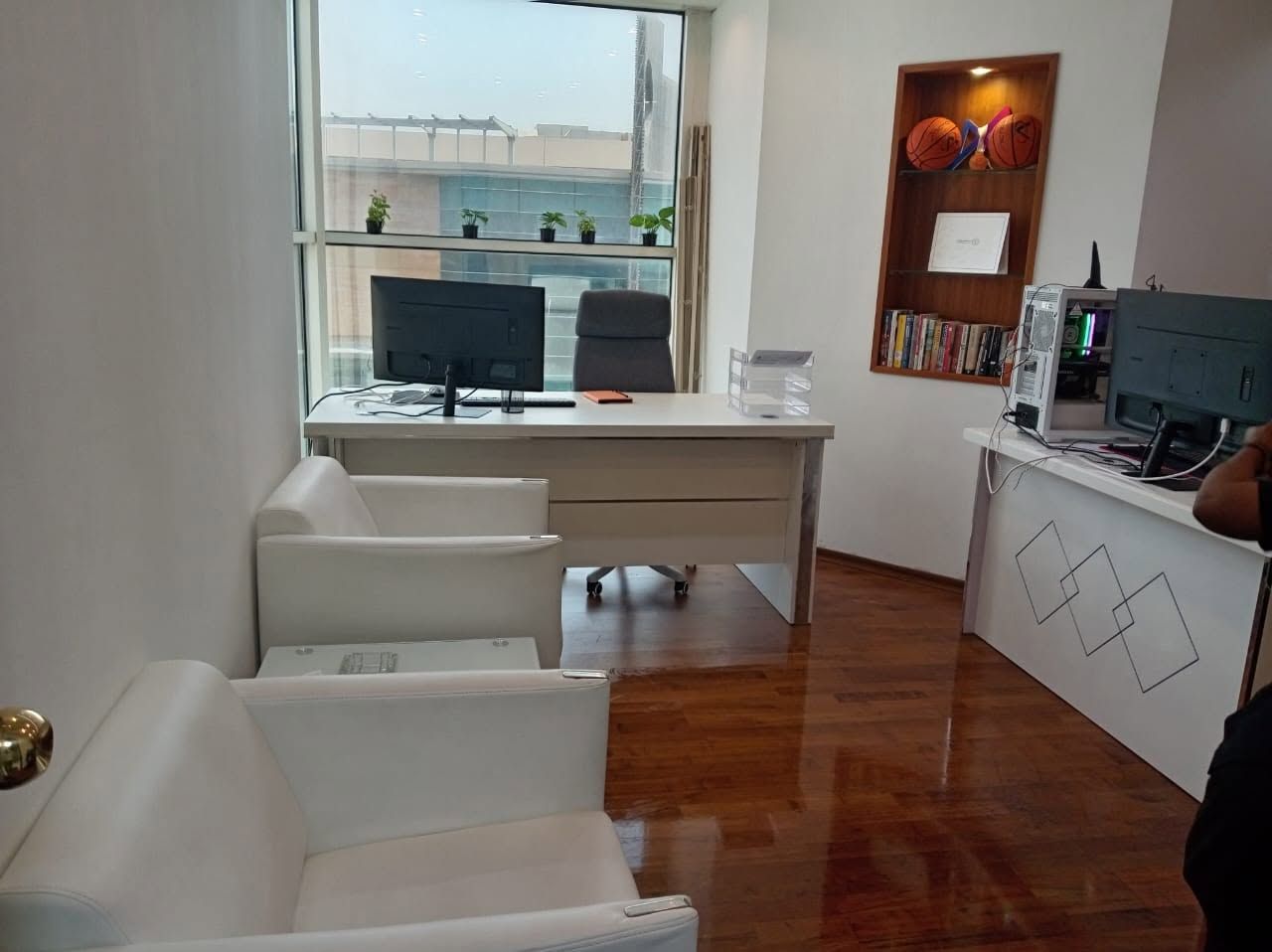 A bright, freshly cleaned office in Dubai after a Bee Thrive visit
